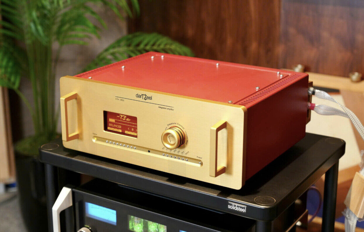 DarTZeel CTH-8550: A Mighty Integrated Amplifier You Can Trust for